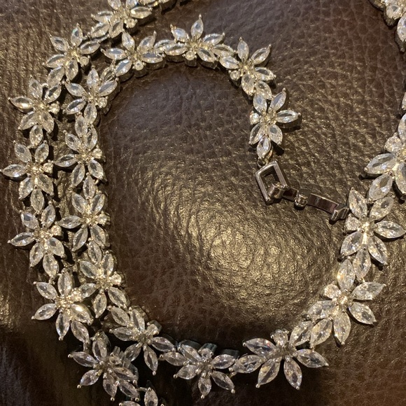 Set of zircon jewelry - Picture 3 of 12